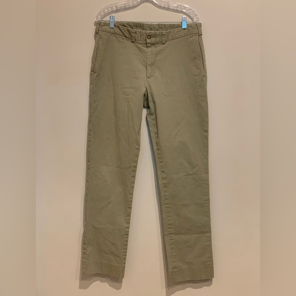 Men’s trim fit khakis